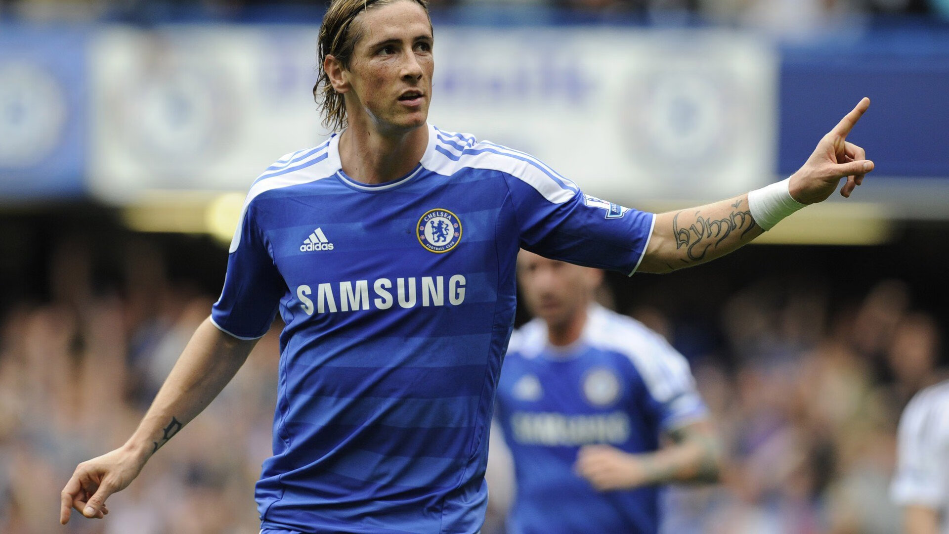 9游-莱昂·马尔尚精准换泳成夺冠关键，豪尔赫·莱昂马丁内斯